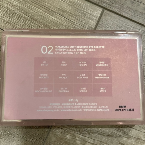 WAKEMAKE eyeshadow palette 02 - made in Korea - Picture 3 of 4